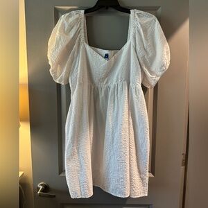 Elegant White Puff Sleeve Dress